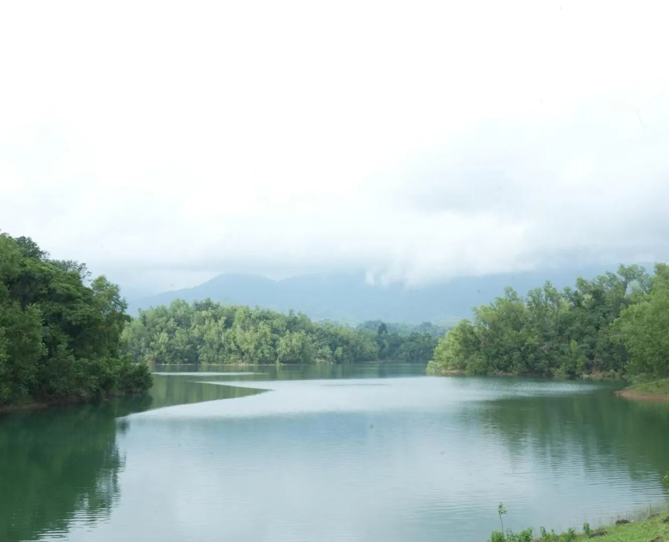 Resort Serene Aqua Hills Kozhikode Hotel Mennanyam
