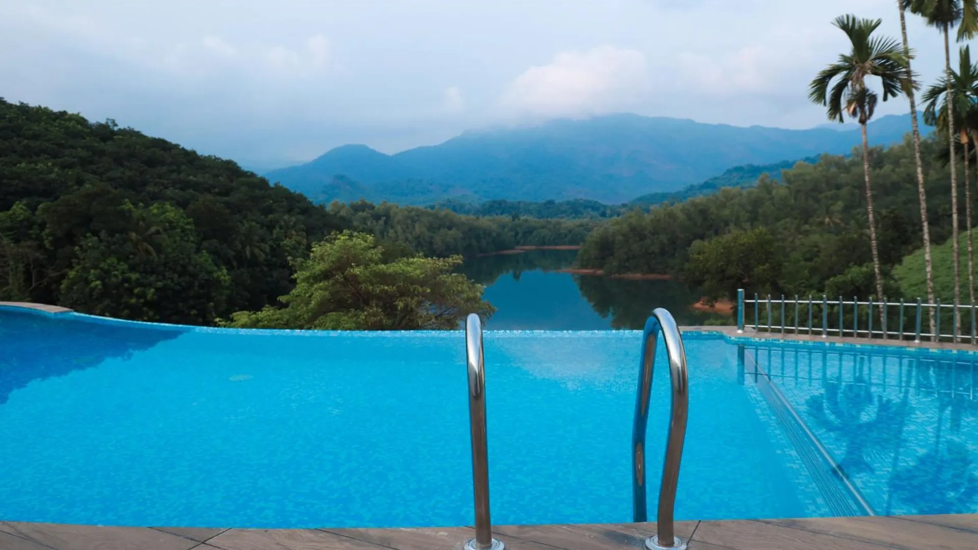 Serene Aqua Hills Kozhikode Hotel Mennanyam 0*,  India