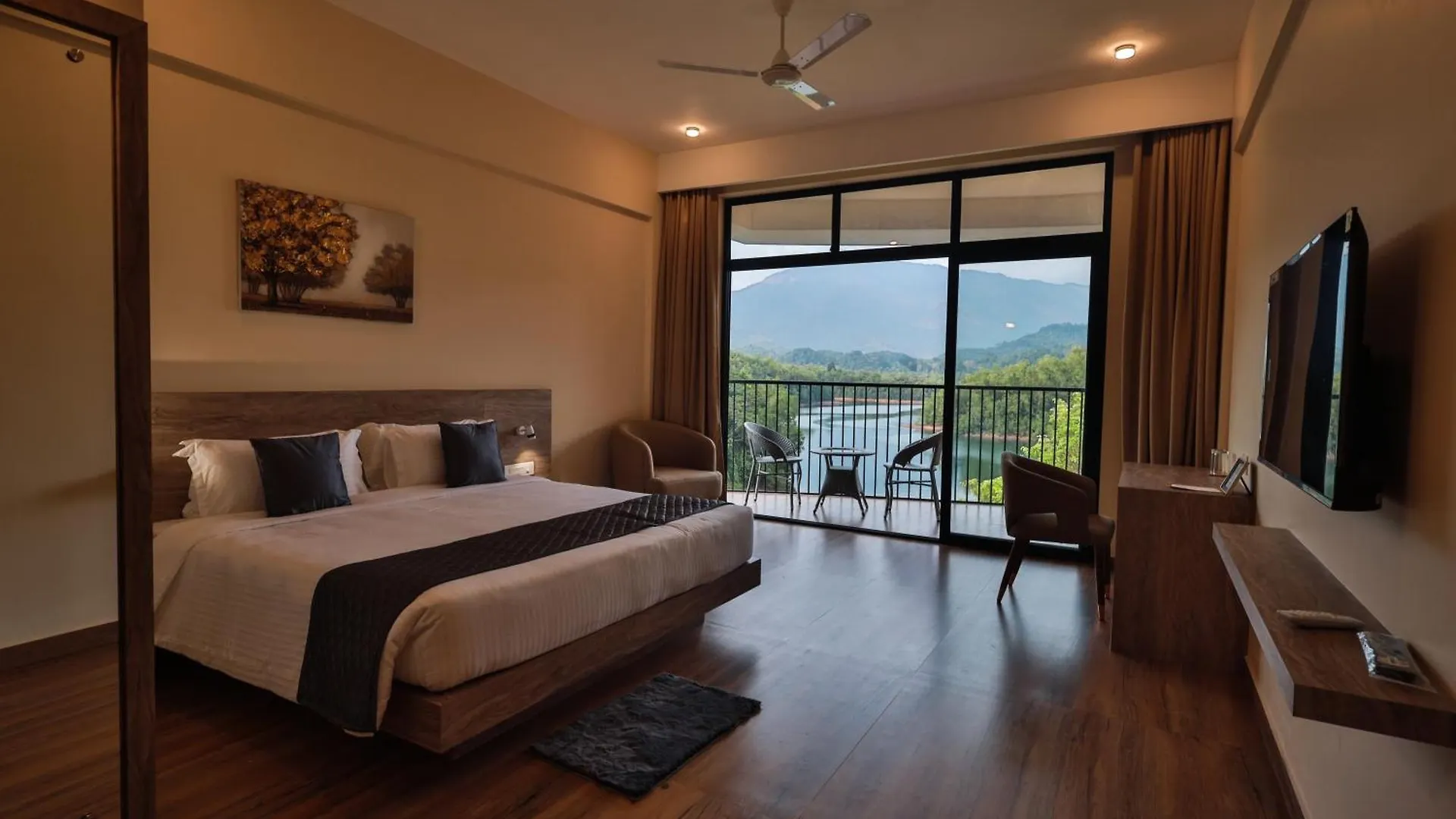 Serene Aqua Hills Kozhikode Hotel Mennanyam India